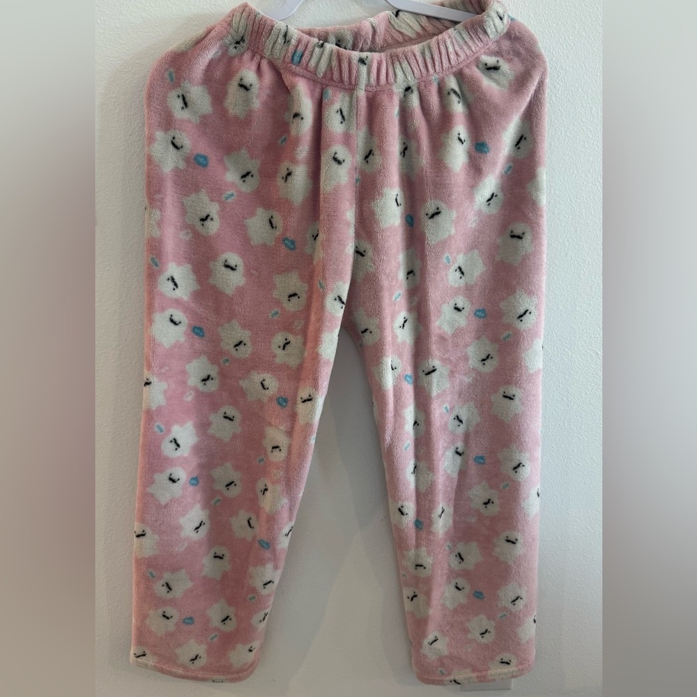 Cozy Pink Pajamas with Cute ghost Print